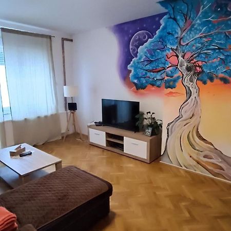 Apartamento Moon Tree *** Varaždin Exterior foto